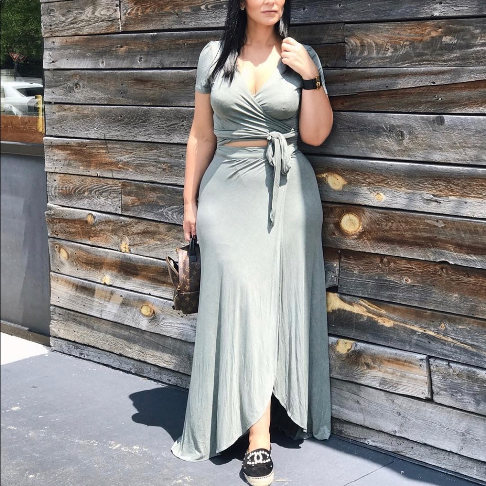 Sage 2 piece set size medium